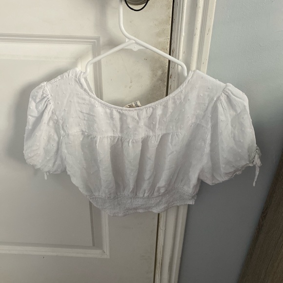 White shoulder top - Picture 2 of 2